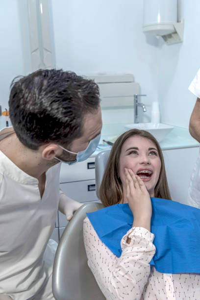 Best Emergency Dental Services Near Me  in Seis Lagos, TX